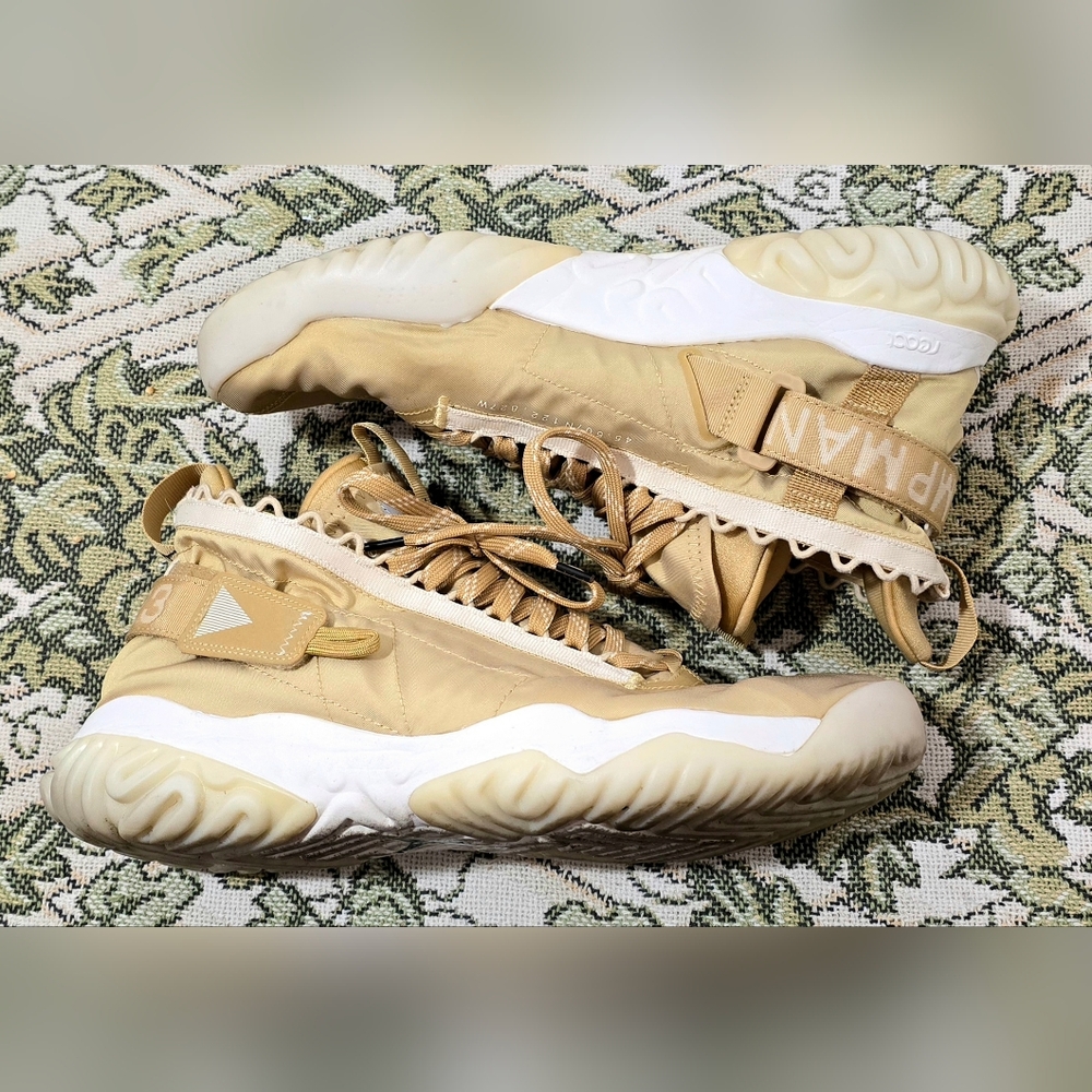 Nike Air Jordan Proto React Cream Sz 11